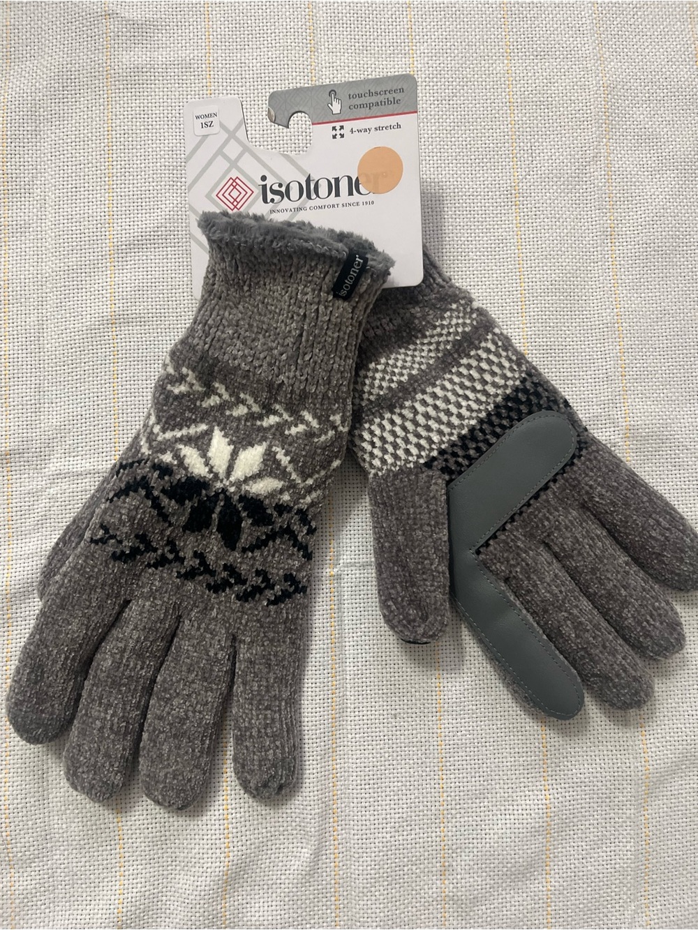 Isotoner Women’s Gray Fair Isle Touchscreen Gloves